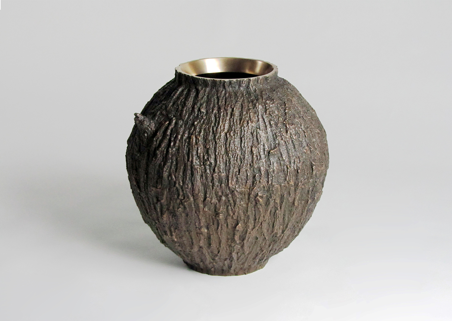 WOLFS + JUNG, Moon Tree, cast bronze (lost wax technique), 44Wx4Dx45Hcm, 2015@WOLFS + JUNG, Moon Tree, cast bronze (lost wax technique), 44Wx4Dx45Hcm, 2015